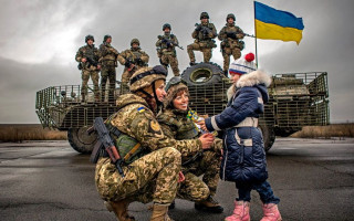С Днем защитников и защитниц Украины: лучшие поздравления в стихах, прозе и открытках
