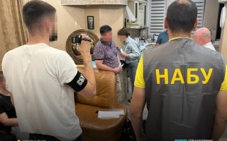Погорів на хабарі: в.о. голови Комінтернівського райсуду Одеської області повідомили про підозру