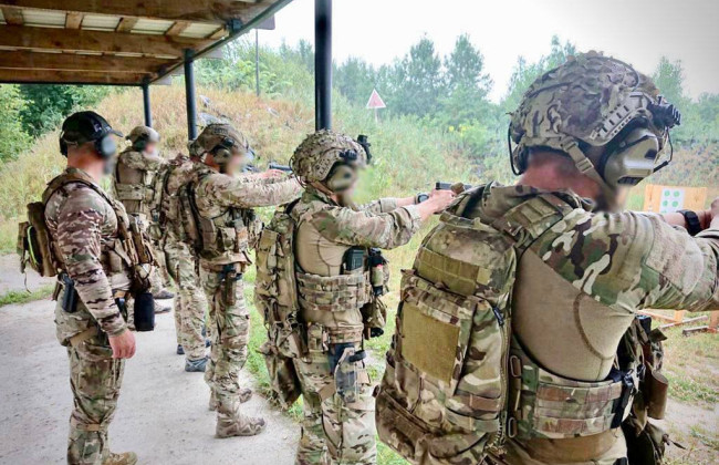 В Минобороны утвердили образец-эталон для наушников специальных