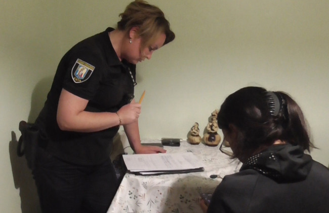 «Здала» студентам чужу квартиру і поцупила телефон: у Києві судитимуть шахрайку