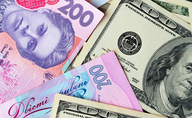 Нацбанк послабив довідковий курс гривні до 36,60 грн за долар
