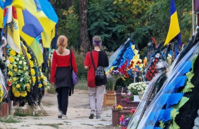 Полиция разоблачила группу малолетних, которые обворовывали могилы павших Героев