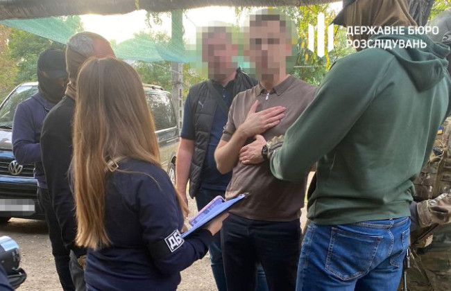 У Дніпрі прокурор погорів на хабарі у $10 000 за перекваліфікацію статті обвинуваченому, фото