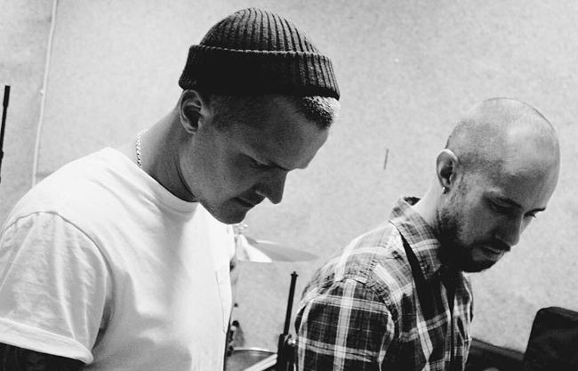 Музикант із гурту O.Torvald отримав поранення на фронті — він у критичному стані