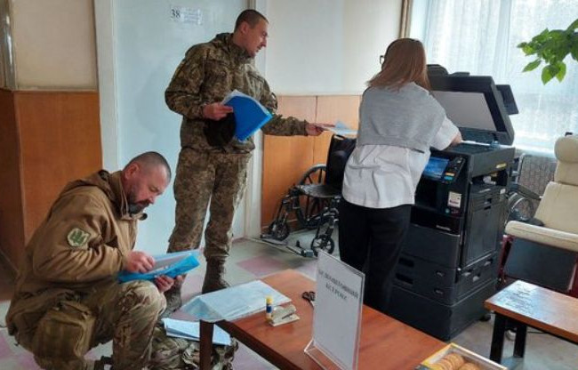 Документы будут «идти» за военными: в Минобороны анонсировали существенные изменения в ВВК