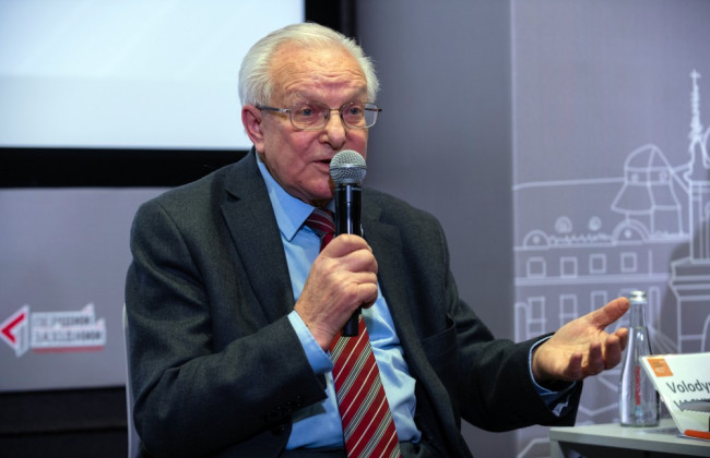 Ушел из жизни известный украинский юрист, экс-представитель Украины в Совете ООН по правам человека Владимир Василенко