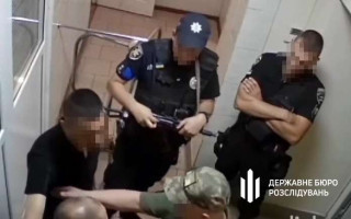 Побиття чоловіка у приміщенні Чернівецького ТЦК: ДБР розслідує дії військових та правоохоронців