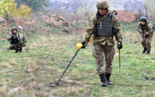 Около 6 миллионов украинцев под угрозой минной опасности – Шмыгаль