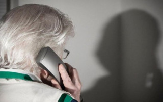 «Ваш родич в біді»: у Києві чоловік ошукав пенсіонерку на $4000