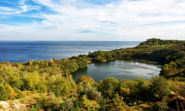 Земли регионального ландшафтного парка «Трахтемиров» вернули общине в Киевской области