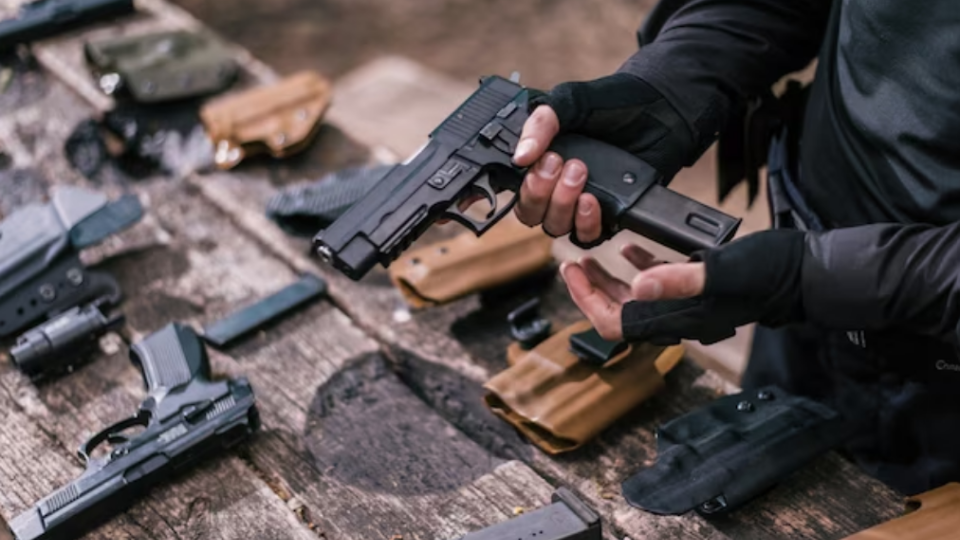 Потрібно технічні умови 70-х років переробити до умов бойових дій – депутат про виготовлення зброї