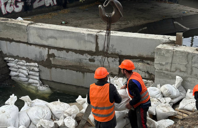 В Киеве начали расчищать реку Лыбидь: что уже сделали, фото