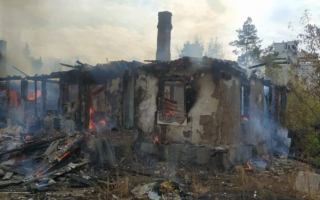 Войска рф сбросили авиабомбу на село на Харьковщине: есть жертвы и пострадавшие
