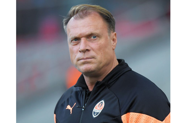 ФК «Шахтер» прекратил сотрудничество с главным тренером Патриком ван Леувеном