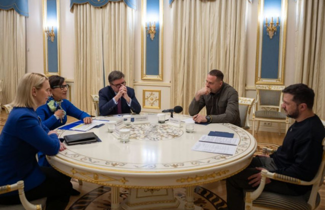 Владимир Зеленский встретился со спецпредставителем США Пенни Прицкер, которая будет отвечать за мониторинг реформ