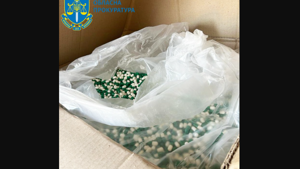«Панацея» за 2 тисячі гривень: у Житомирі викрили організатора мережі продажу сумнівних препаратів