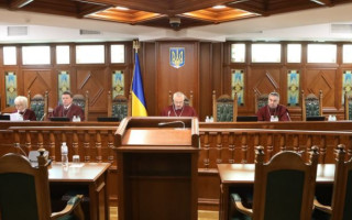 КСУ вирішить питання конституційності норми щодо набрання сили рішень органів адвокатського самоврядування