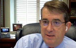 В США один из самых авторитетных судей подал в отставку из-за отношений с адвокатом