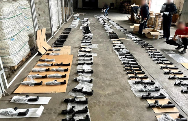 В Украине за почти год таможенники помешали более 200 случаям незаконного перемещения оружия