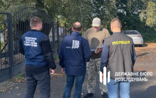 Суд відправив під варту командира Івано-Франківського ТЦК, який брав на фіктивну службу футболістів