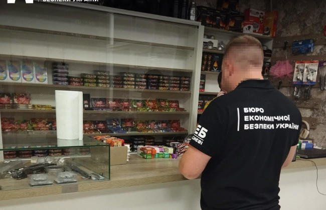 В Киеве разоблачили торговцев российским табаком