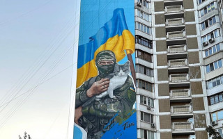 У Києві зʼявився мурал, присвячений воїнам-добровольцям