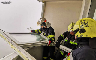 На Киевщине в квартире на 22 этаже взорвался газовый баллончик, фото