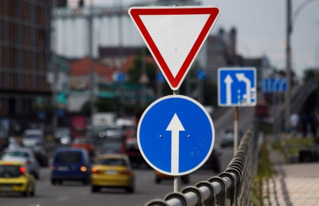 Кабмин внес изменения в Правила дорожного движения