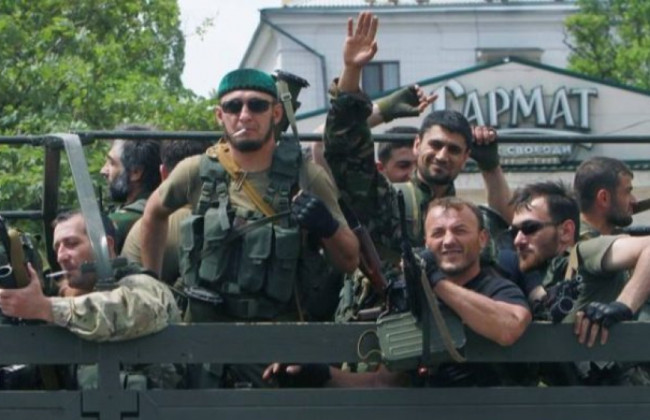 В Токмаке кадыровцы отжимают магазины местных