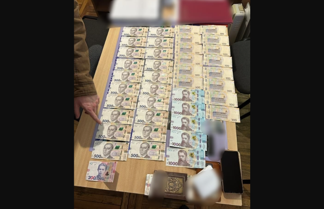 400$ за успешную сдачу сессии: руководитель отделения одного из институтов Национальной академии внутренних дел разоблачена на взятке