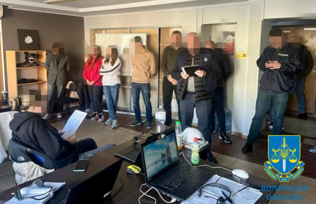 «Зарабатывали» 2 млн грн ежемесячно: в Луцке разоблачили мошеннический колл-центр