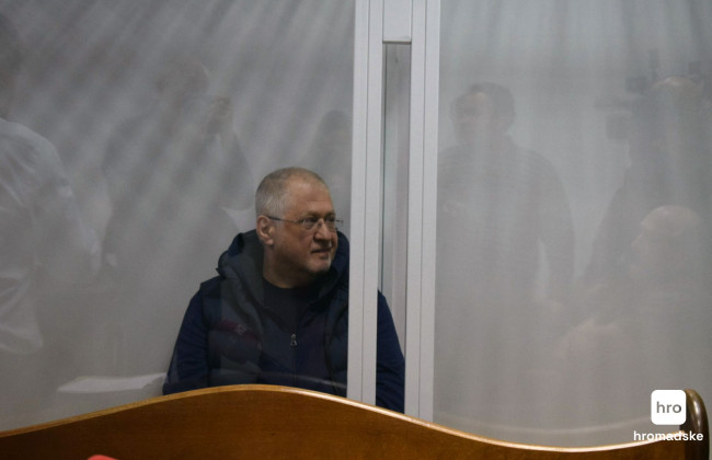 Суд оставил Игоря Коломойского под стражей с возможностью залога