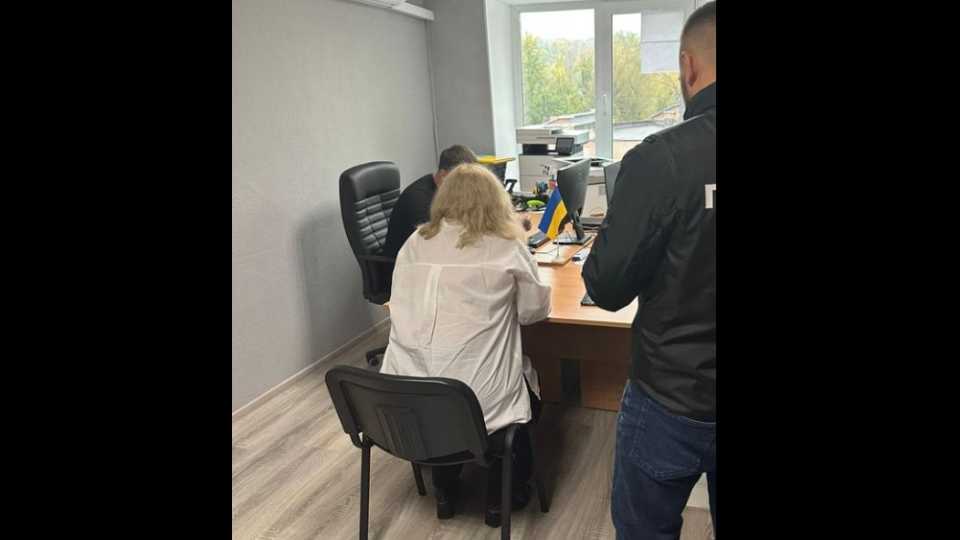 ​​Не забезпечили зберігання музичного обладнання на понад 2, 7 млн грн: викрито посадовицю Покровської міськради та підприємця
