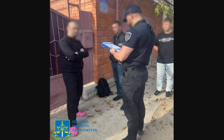 Виїхати до Молдови за $5000: в Одесі викрили поліцейського та його спільника на незаконному переправленні ухилянтів