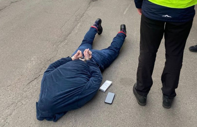 В Киеве россиянин требовал у иностранца $60 000 несуществующего долга и угрожал расправой