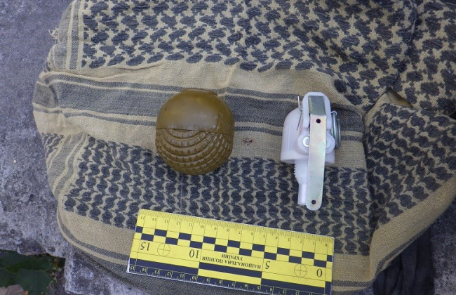 В Днепровском районе Киеве полицейские обнаружили в сумке мужчины гранату