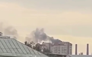 У Києві сталася пожежа у багатоповерхівці, відео