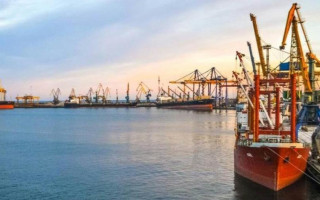 Украина временно закрыла черноморский коридор