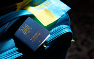 Залишилися без паспорту, поки оформлюється новий: як українцям посвідчити особу