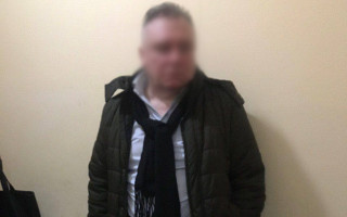На Київщині перед судом постане 55-річний чоловік, обвинувачений у розбещенні та зґвалтуванні неповнолітніх