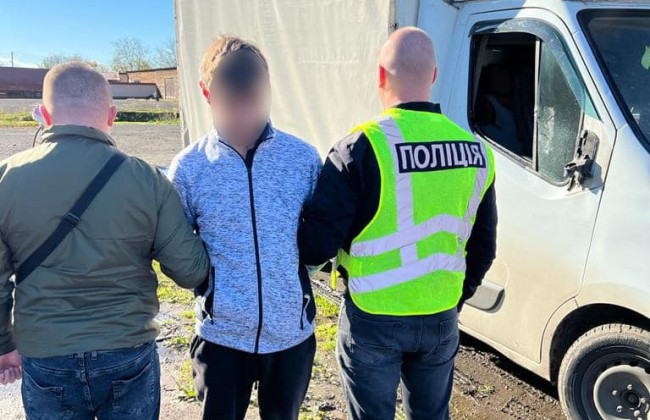 На Закарпатье водитель насмерть сбил велосипедиста и скрылся: полиция задержала виновника трагедии