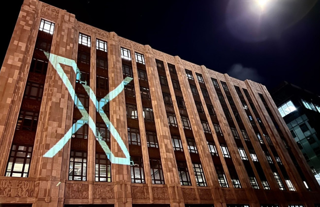 Илон Маск дал сотрудникам X один год на введение финансовых услуг