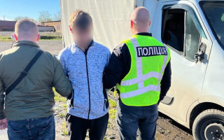 На Закарпатті водій на смерть збив велосипедиста та втік: поліція затримала винуватця трагедії