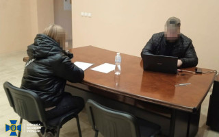 Правоохранители разоблачили владелицу салона красоты в Изюме, которая выспрашивала у клиентов информацию о ВСУ