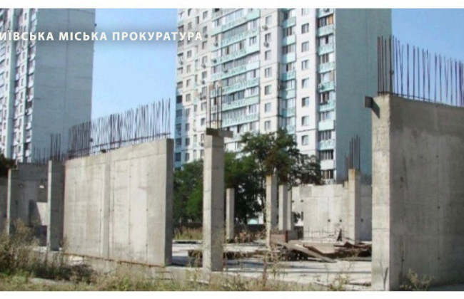 Будут судить экс-руководителя спортивного комплекса за убыточную реконструкцию оздоровительного комплекса