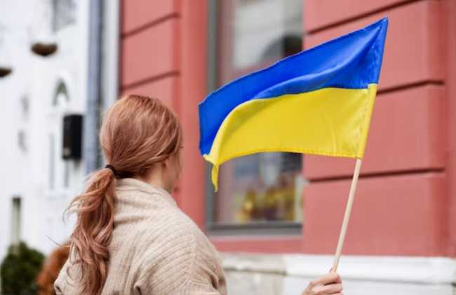 Виплати ВПО тепер призначатимуться на сімʼю: у Мінреінтеграції пояснили, що змінюється