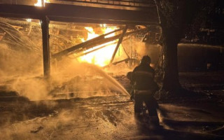 Вночі ворог поцілив у нафтопереробний завод у Кременчуці: у Повітряних силах повідомили подробиці «шахедної» атаки