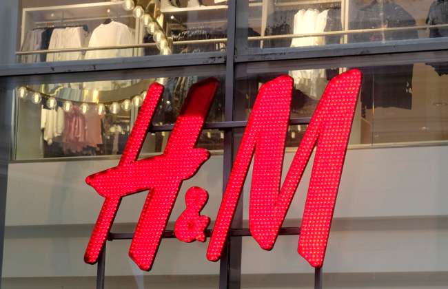 Магазины H&M возобновят работу в Украине уже в ноябре, — МИД
