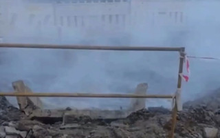 У Києві стався потужний прорив теплотраси: вулиці залило гарячою водою, відео