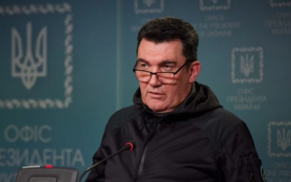 У сфері послуг українська мова обов'язкова: Данілов поставив крапку в мовному скандалі